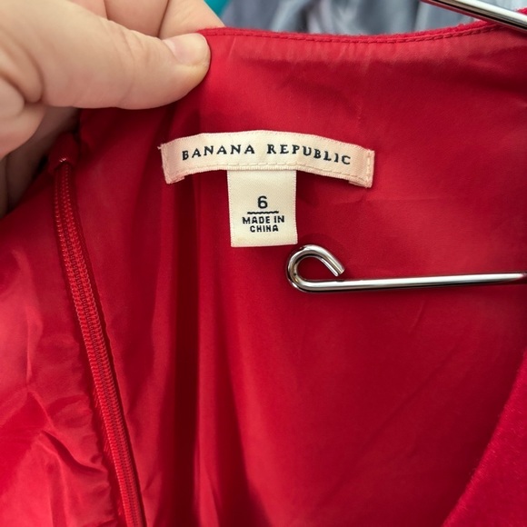 Banana Republic Red 100% wool dress size 6 Valentine’s Day - Picture 4 of 7